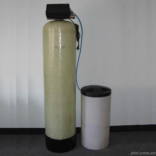 全自動(dòng)軟水器內樹(shù)脂保養方法